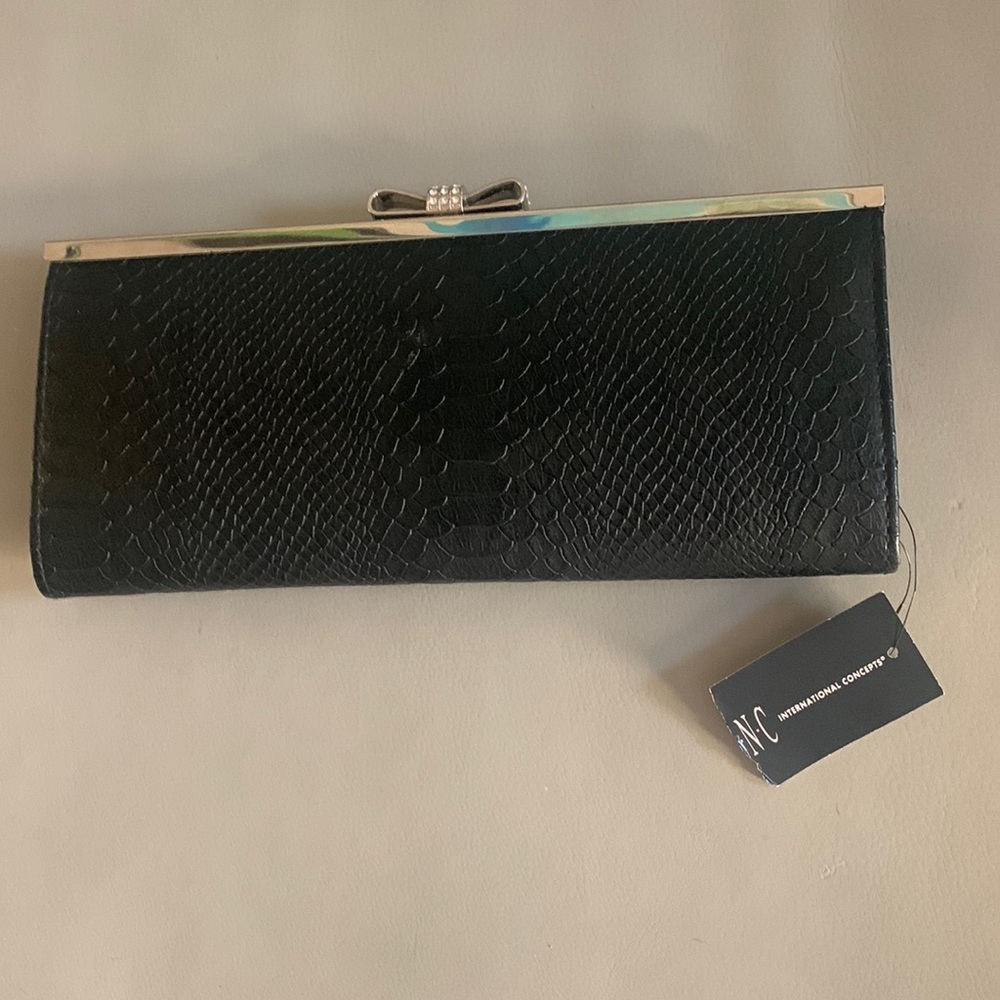 Beautiful excellent shape party clutch